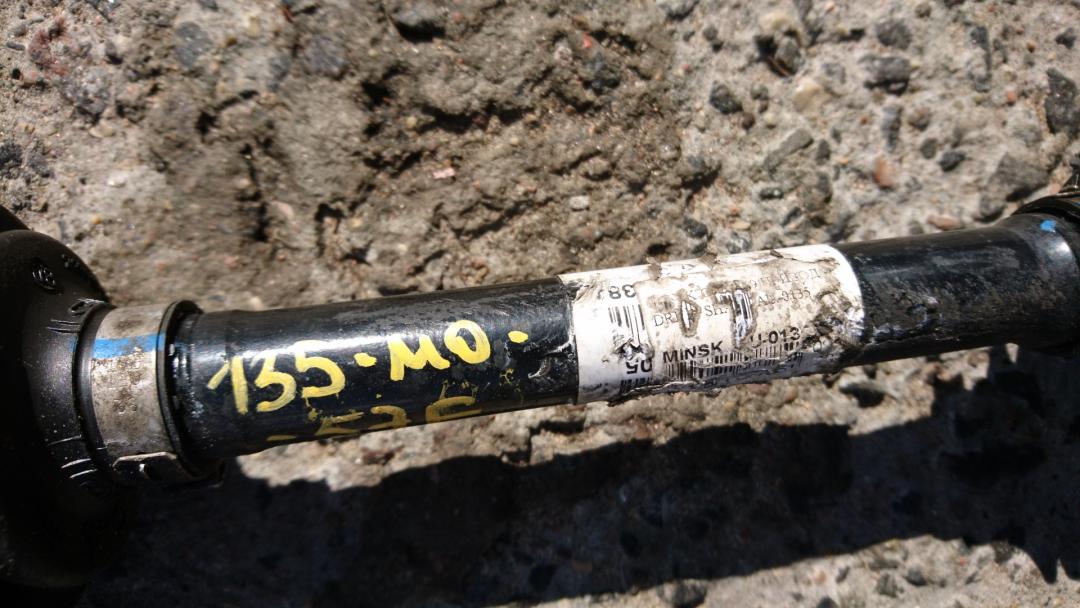 полуось передняя левая (приводной вал, ШРУС) BMW X5 E70 2008, 4.8 л., N62 B48 B, бензин, АКПП, внедорожник 5 дв., 7553945 - фото №1