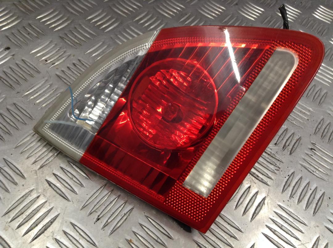 фонарь крышки багажника левый BMW 5 серия E60/E61 2005, 3.0 л., M57 D30 (306D4), дизель, АКПП, универсал, 6925893 - фото №1