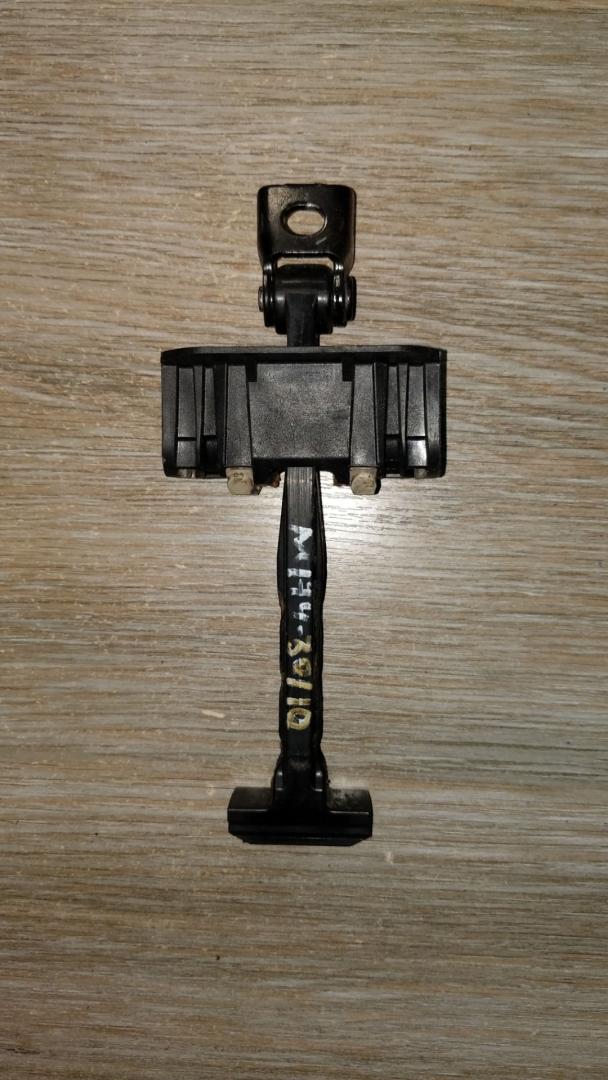 ограничитель открывания двери BMW 3 серия F30/F31/F34 2013, 2.0 л., N47 D20 C, дизель, АКПП, хетчбэк 5 дв., правый руль, 51227446724, 7331408 - фото №1