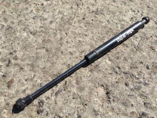 амортизатор капота BMW 5 серия E60/E61 2005, 3.0 л., M57 D30 (306D4), дизель, АКПП, седан