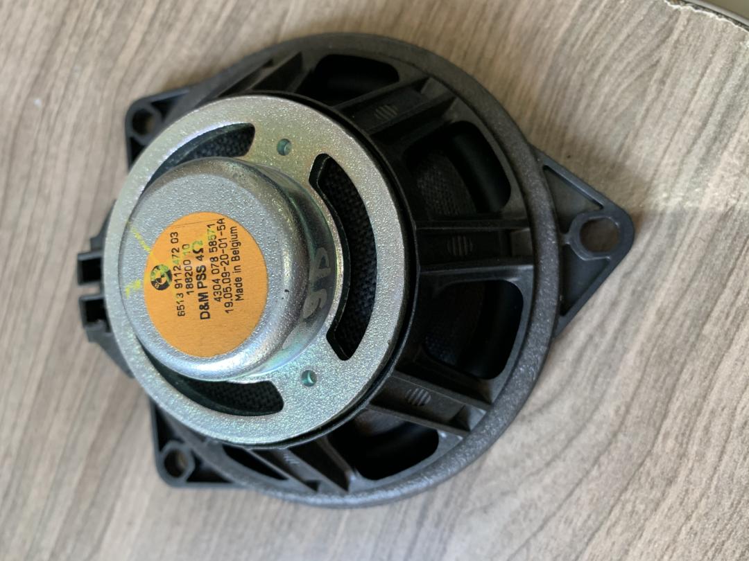 динамик двери BMW X5 E70 2009, 3.0 л., M57 D30 (306D5), дизель, АКПП, внедорожник 5 дв., 65139112472 - фото №1