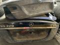 накладка двери (крышки) багажника Mercedes-Benz CLS-Класс C219 2005, 3.0 л., OM 642.920, дизель, АКПП, черный, купе - фото №2