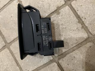 кнопка стеклоподъемника двери BMW X5 E70 2008, 3.0 л., M57 D30 (306D3), дизель, АКПП, внедорожник 5 дв., 6945874