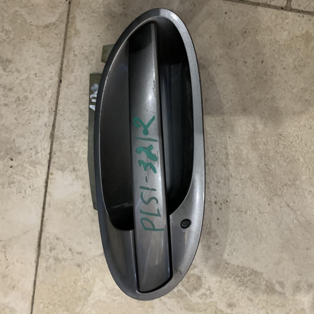 ручка наружная задняя правая BMW 7 серия E65/E66/E67 2003, 3.0 л., M57 D30 (306D2), дизель, АКПП, седан, 7159752 - фото №1