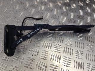 петля капота правая BMW 5 серия E60/E61 2005, 2.2 л., M54 B22 (226S1), бензин, МКПП, седан