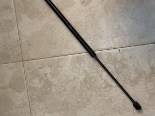 амортизатор крышки багажника (3-5 двери) Land Rover Range Rover 3 поколение [2-й рестайлинг] 2012, 4.4 л., 448DT, дизель, АКПП, внедорожник 5 дв., 5H32-402A68-AB