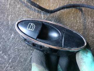 кнопка стеклоподъемника двери задней правой Mercedes-Benz CLS-Класс C219 2007, 3.0 л., OM 642.920, дизель, АКПП, купе, A2118219958