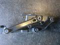 петля капота правая Mercedes-Benz CLS-Класс C219 2007, 3.0 л., OM 642.920, дизель, АКПП, купе, A2118800428 - фото №3