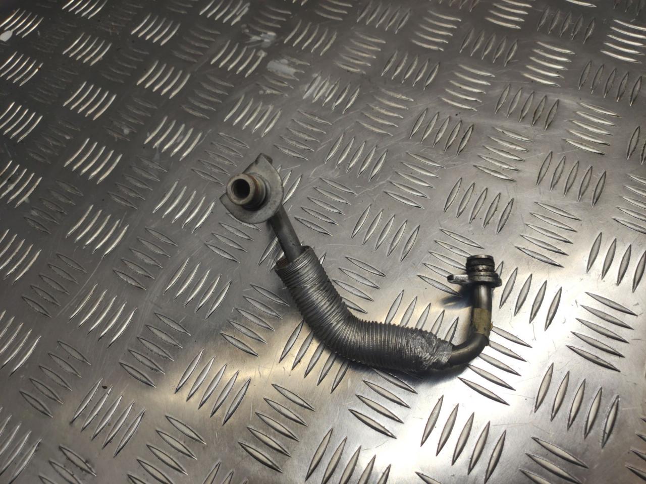 трубка охлаждения турбины BMW 5 серия F07/F10/F11 2012, 2.0 л., N20 B20 B, бензин, 7588935 - фото №1