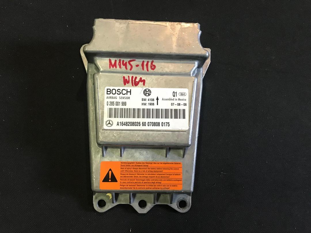 блок AirBag Mercedes-Benz GL-Класс X164 2007, 3.0 л., OM 642.940, дизель, АКПП, серебристый, внедорожник 5 дв., A1648208026, 0285001999 - фото №1