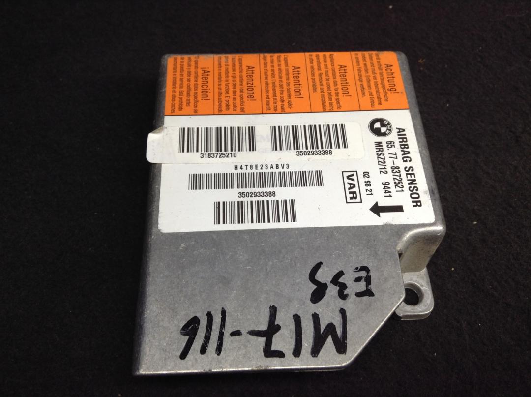 блок AirBag BMW 5 серия E39 1997, 2.5 л., M52 B25 (256S3), бензин, АКПП, седан, 8372521 - фото №1