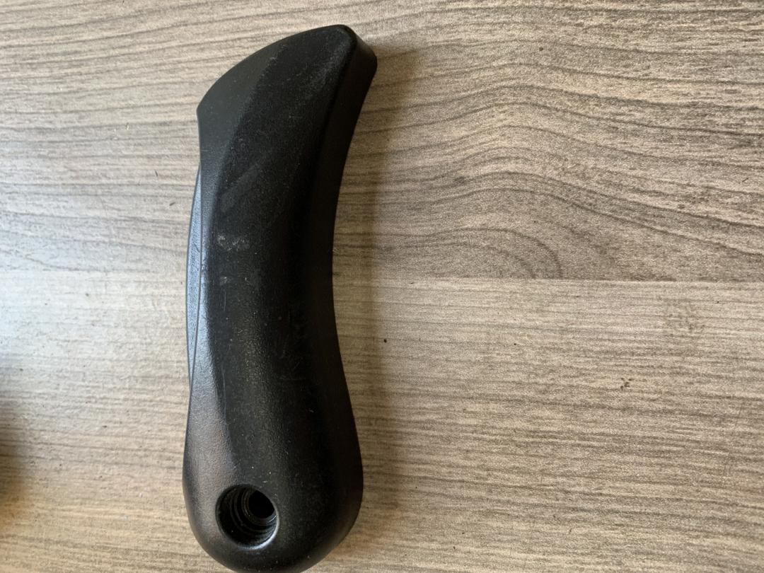 ручка открывания капота BMW 5 серия E60/E61 2007, 3.0 л., N53 B30 A, бензин, АКПП, седан, 51437008233 - фото №1