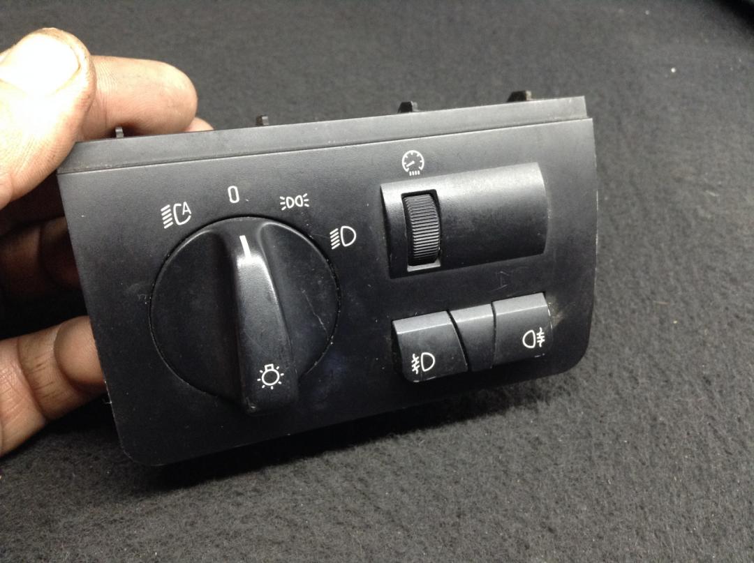 переключатель света BMW X5 E53 2003, 3.0 л., M57 D30 (306D2), дизель, АКПП, внедорожник 5 дв., 6909775 - фото №1