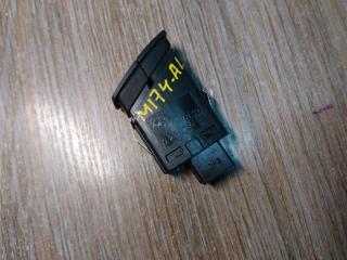 кнопка аварийной сигнализации BMW 3 серия F30/F31/F34 2013, 2.0 л., N47 D20 C, дизель, АКПП, хетчбэк 5 дв., правый руль, 6131923178603