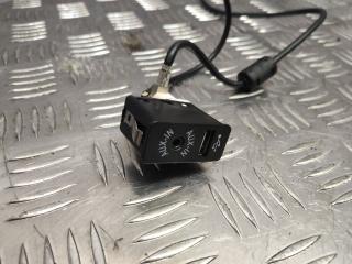 разъем AUX / USB BMW 5 серия F07/F10/F11 F10 2010, 3.5 л., N55 B30 A, бензин