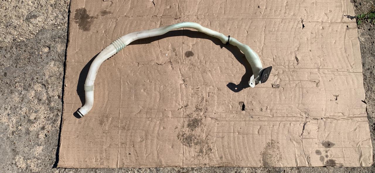 горловина бачка омывателя BMW 5 серия F07/F10/F11 2010, 3.5 л., N55 B30 A, бензин - фото №1