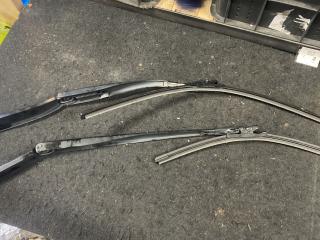 щеткодержатель (поводок стеклоочистителя, дворник) BMW 5 серия F07/F10/F11 F10 2010, 3.5 л., N55 B30 A, бензин