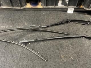 щеткодержатель (поводок стеклоочистителя, дворник) BMW 5 серия F07/F10/F11 2010, 3.5 л., N55 B30 A, бензин