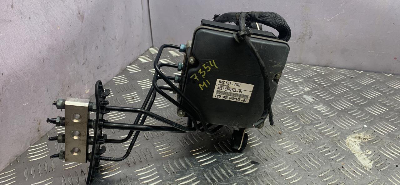 блок ABS BMW 5 серия F07/F10/F11 2010, 3.5 л., N55 B30 A, бензин, 6799143 - фото №1