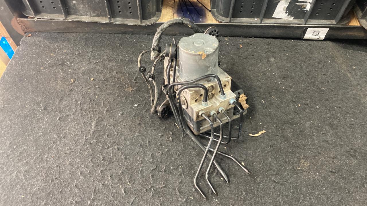 блок ABS BMW 5 серия F07/F10/F11 F10 2010, 3.5 л., N55 B30 A, бензин, 0265960375 - фото №1