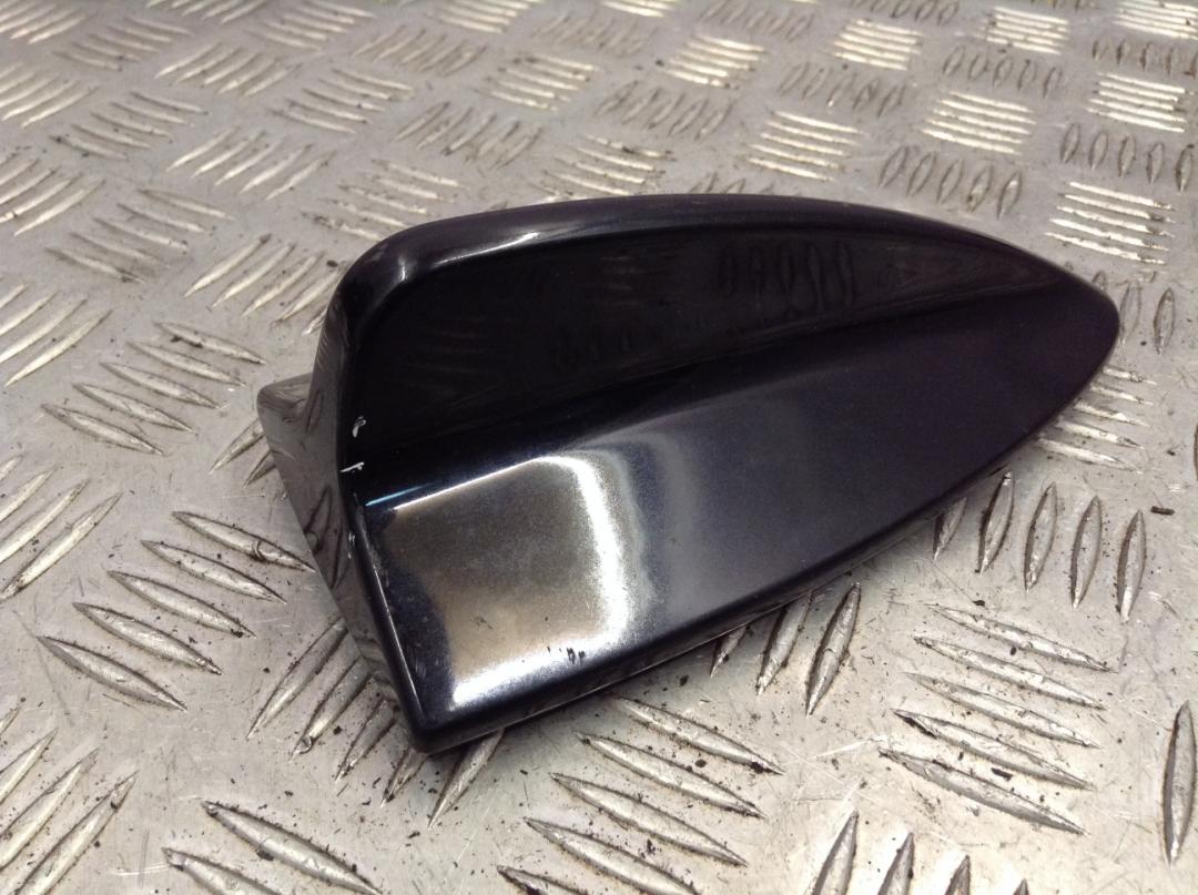корпус антенны на крыше BMW 3 серия E90/E91/E92/E93 2007, 2.0 л., N47 D20 A, АКПП, универсал - фото №1