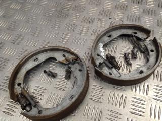 колодки стояночного тормоза BMW 5 серия F07/F10/F11 2012, 3.0 л., N55 B30 A, бензин, АКПП, хетчбэк 5 дв., 6782692