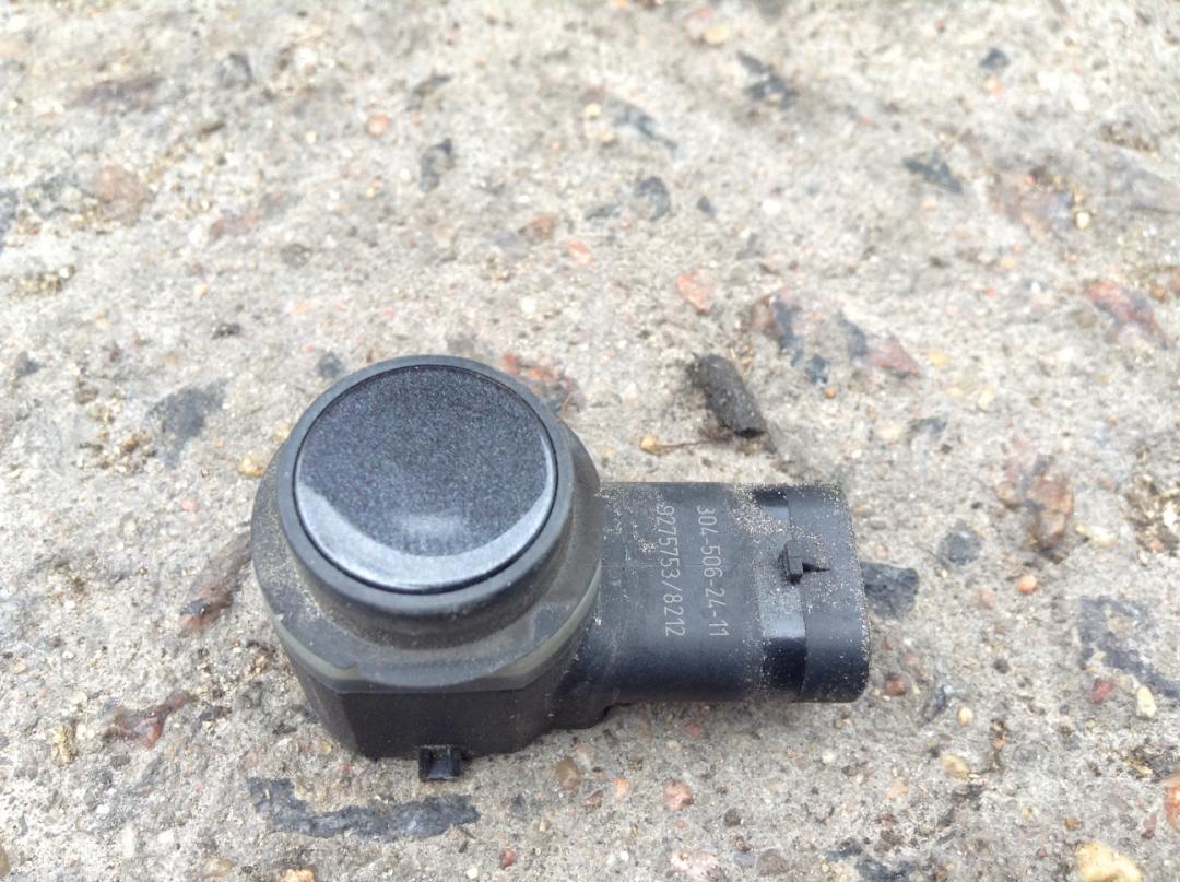 парктроник задний BMW 5 серия F07/F10/F11 2012, 3.0 л., N55 B30 A, бензин, АКПП, хетчбэк 5 дв. - фото №1