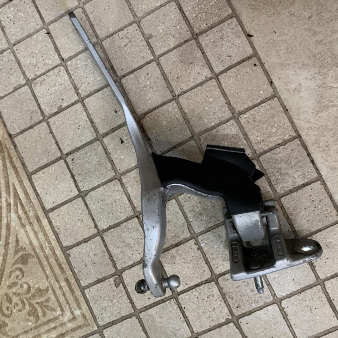 петля крышки багажника Mercedes-Benz E-Класс W211/S211 2004, 3.2 л., OM 648.961, дизель, АКПП, универсал - фото №1