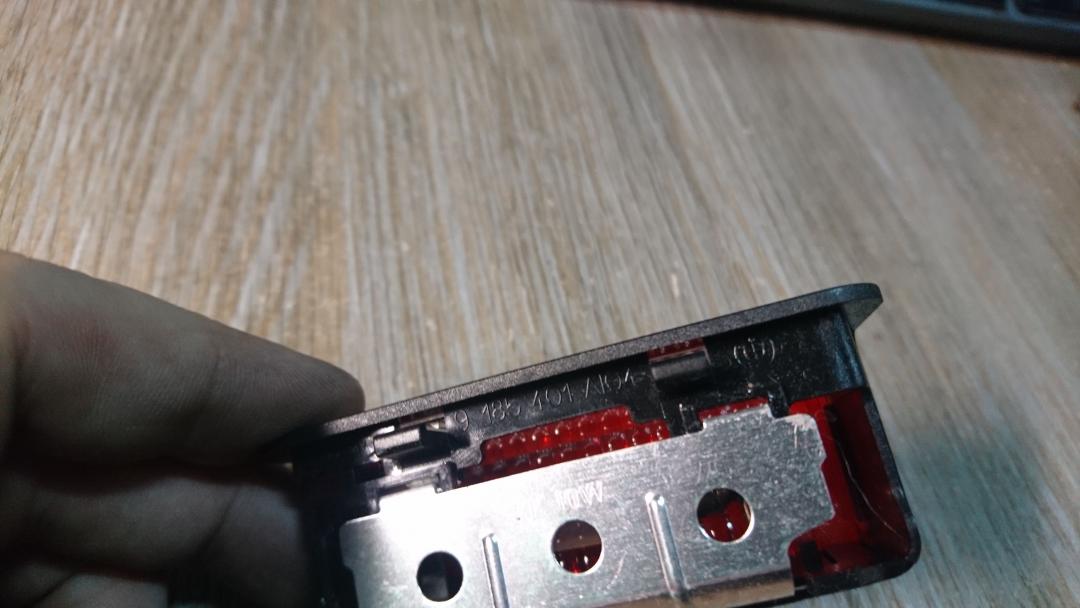 фонарь освещения багажника BMW 7 серия F01/F02 2010, 4.4 л., N63 B44 A, бензин, АКПП, седан, 9185401 - фото №1