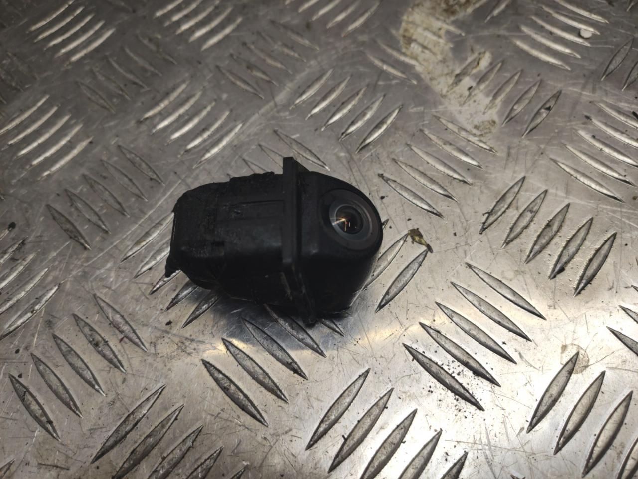 камера заднего вида BMW 5 серия F07/F10/F11 2011, 9240351 - фото №1