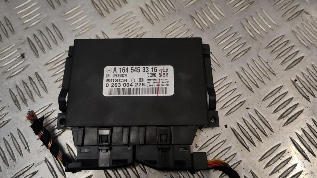 блок управления парктрониками Mercedes-Benz M-Класс W164 2007, 3.0 л., OM 642.940, дизель, 1645453316 - фото №1