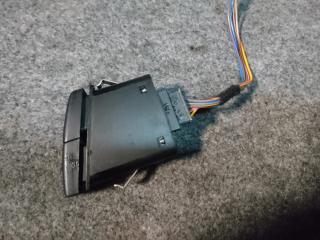 кнопка аварийной сигнализации BMW X5 E70 2009, 4.8 л., N62 B48 A, бензин, АКПП, внедорожник 5 дв., 6919506