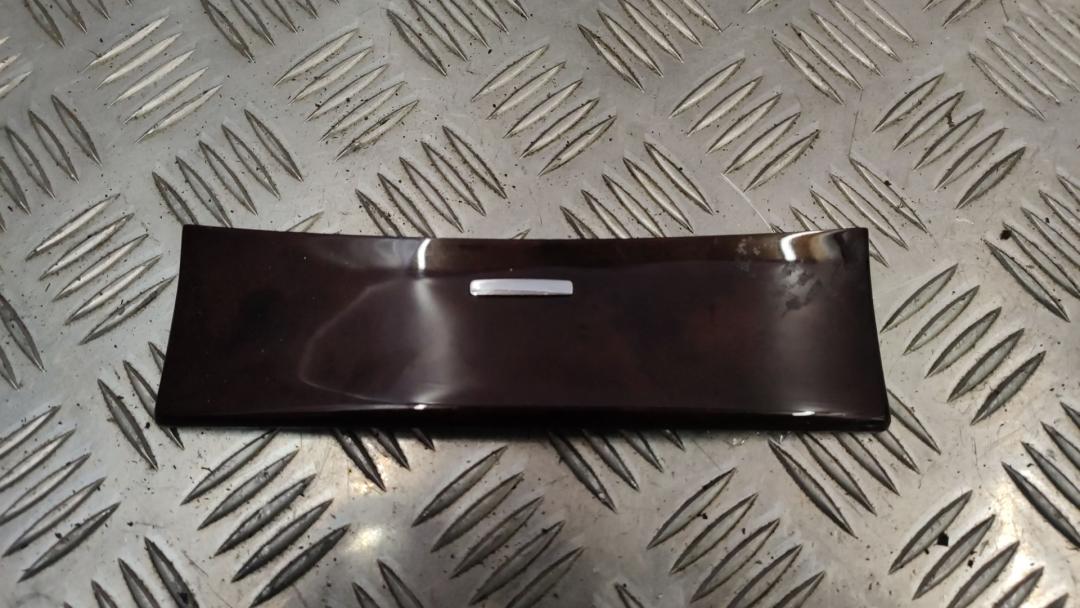 накладка на торпедо (консоль) Mercedes-Benz M-Класс W164 2007, 3.0 л., OM 642.940, дизель - фото №1