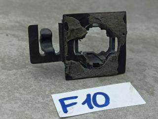 крепление парктроника BMW 5 серия F07/F10/F11 2011, 7204032