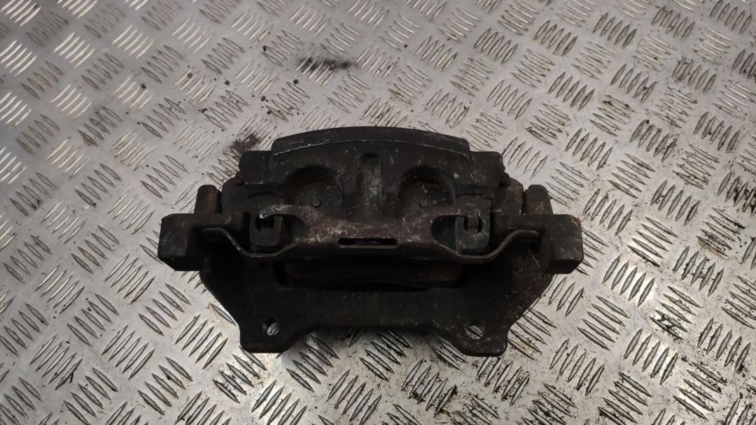 суппорт передний левый Mercedes-Benz GL-Класс X166 2015 - фото №1