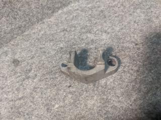 крепление форсунки BMW 3 серия E90/E91/E92/E93 2007, 3.0 л., дизель, 7787215, 13537787215