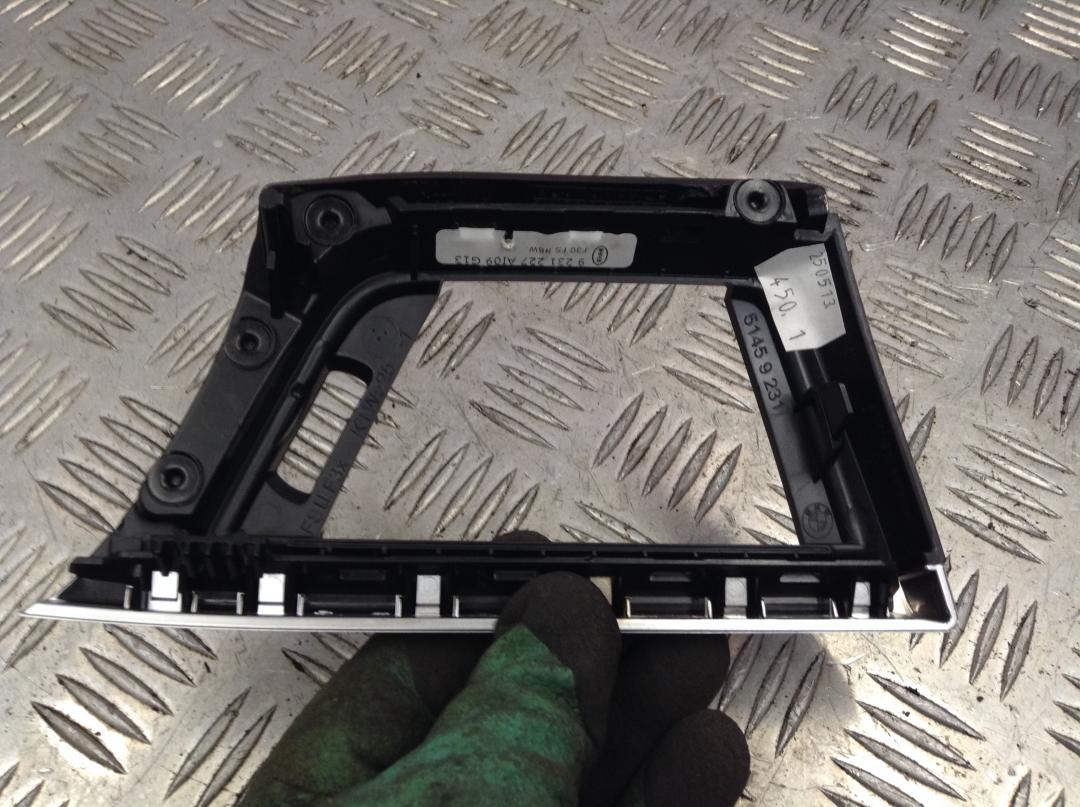 накладка на торпедо (консоль) BMW 3 серия F30/F31/F34 2013, 2.0 л., N20 B20 A, бензин, АКПП, седан - фото №1