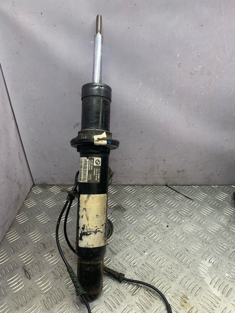 амортизатор передний BMW X5 F15 2016, 4.0 л., N57 D30 B, дизель, 37116875084, 6875084 - фото №1