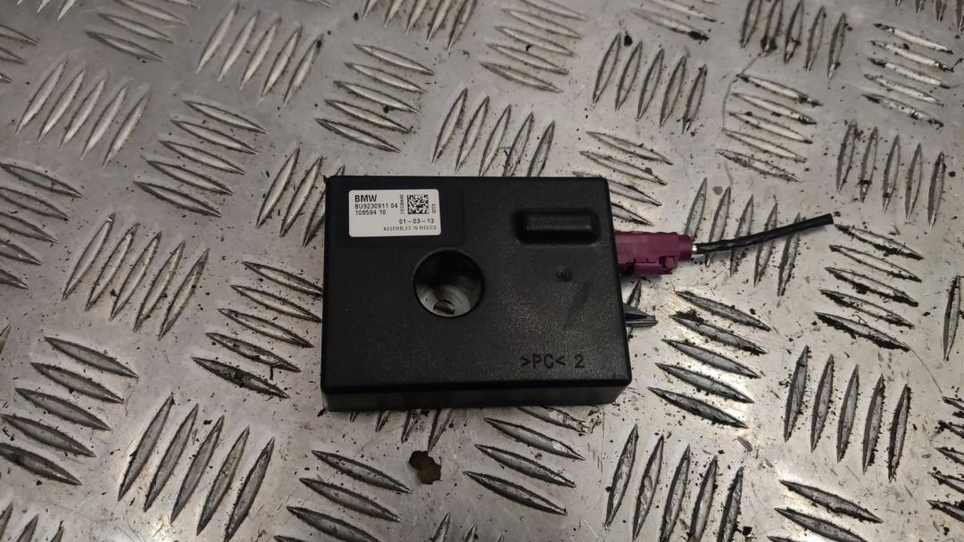 антенна BMW 3 серия F30/F31/F34 2013, 2.0 л., N20 B20 A, бензин, АКПП, седан, 9230911 - фото №1