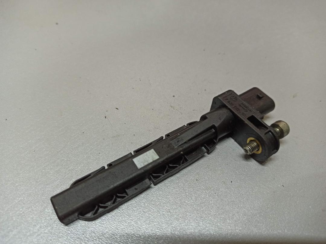 датчик коленвала BMW 3 серия F30/F31/F34 2014, 1.8 л., бензин, 7806782 - фото №1