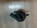 насос антифриза дополнительный Mercedes-Benz E-Класс W212/S212/C207/A207 2010, 2.1 л., OM 651.924, дизель, АКПП, серебристый, седан - фото №3