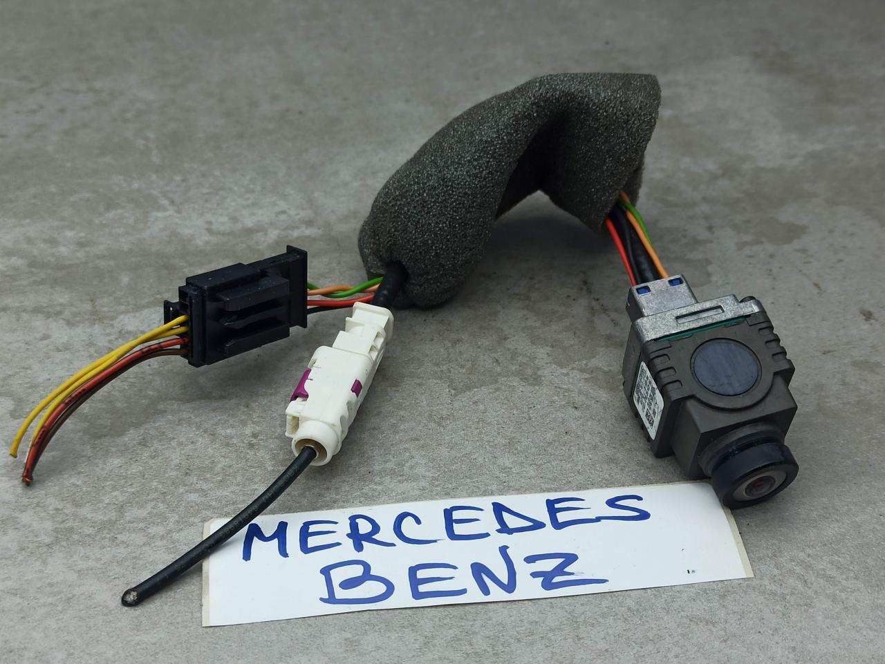 камера заднего вида Mercedes-Benz C-Класс W205/S205/C205 2014, A0009050903 - фото №1