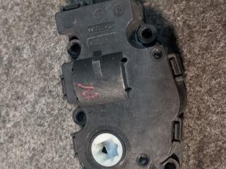 Заслонка печки/климат-контроля Mercedes-Benz GL-Класс X166 2016, дизель, АКПП, внедорожник 5 дв., EFB496, T946104A