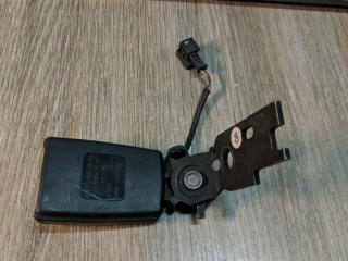 замок ремня безопасности Mercedes-Benz E-Класс W213/S213/C238/A238 2016, 2.0 л., OM 654.920, дизель, АКПП, белый, седан, правый руль, A2138600669, 2138600669