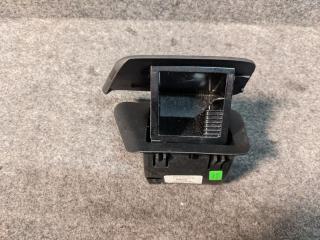 пепельница Land Rover Range Rover 3 поколение [2-й рестайлинг] 2012, 4.4 л., 448DT, дизель, АКПП, внедорожник 5 дв., FKK500040XXX, 8H42-238A04-AAW, PC03017509