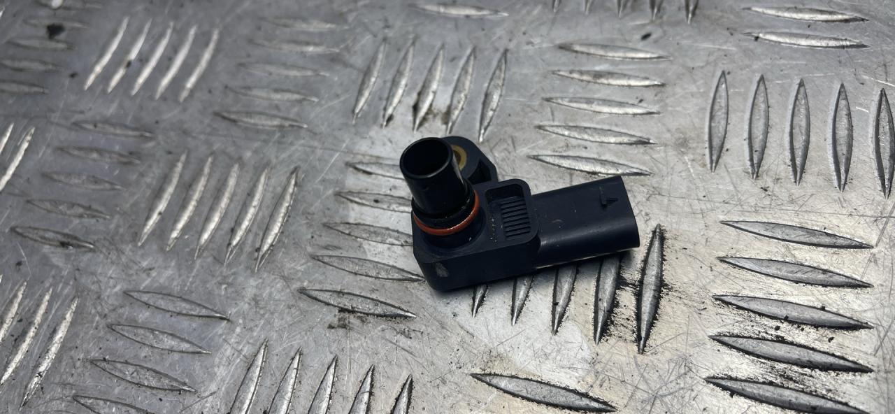 датчик давления во впускном коллекторе Mercedes-Benz C-Класс W205/S205/C205 2016, 2.0 л., M 274.920, бензин, задний привод, A0081538928 - фото №1