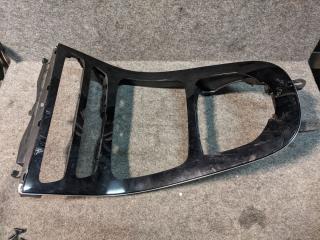 рамка обрамление кулисы Mercedes-Benz E-Класс W213/S213/C238/A238 2016, 2.0 л., OM 654.920, дизель, АКПП, белый, седан, правый руль, A2138100815, 2138100815