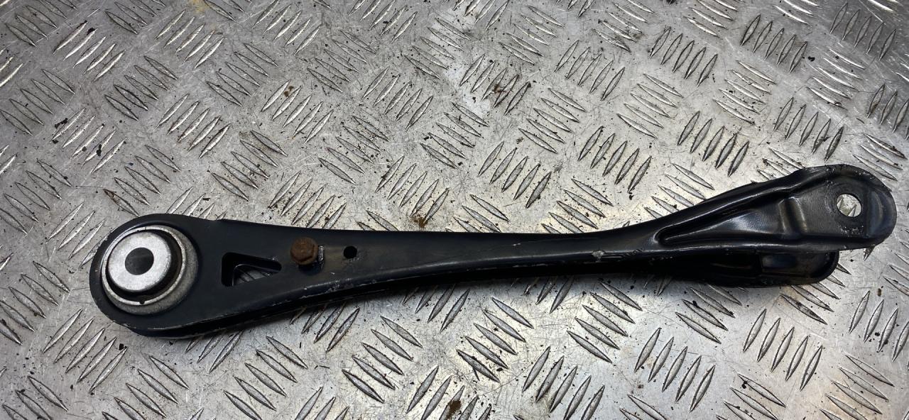 рычаг задний BMW 5 серия G30/G31 G31 2018, 2.0 л., B48 B20 A, бензин, 33326861114 - фото №1