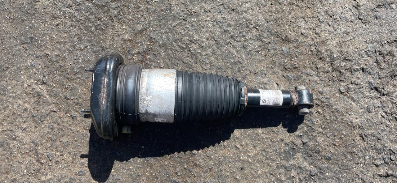 амортизатор задний правый BMW 5 серия G30/G31 G31 2018, 2.0 л., B48 B20 A, бензин, задний привод, правый руль, 6882822 - фото №1