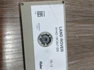 усилитель антенны Land Rover Range Rover 3 поколение [2-й рестайлинг] 2012, 4.4 л., 448DT, дизель, АКПП, внедорожник 5 дв., AH4218C847BB, LR018096